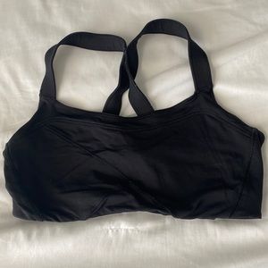 Lululemon black size 8 sports bra